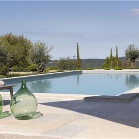 5 bedroom villa with heated pool near Momjan, Istria, sleep 12